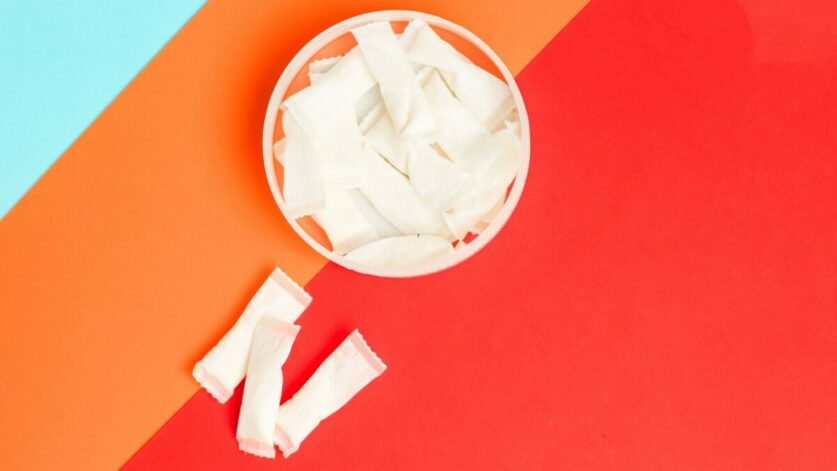 plusieurs sachets de pouches nicotine