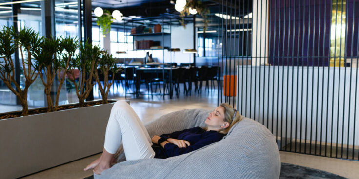 Micro sieste au travail : comment convaincre son entreprise ?
