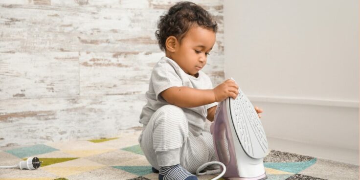 Guide de prévention des accidents domestiques pour la sécurité de bébé